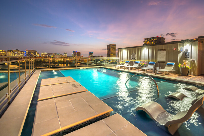 Howell Uptown - Apartments in Dallas, TX | Apartments.com