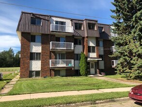 Building Photo - 5123-5156 56 St