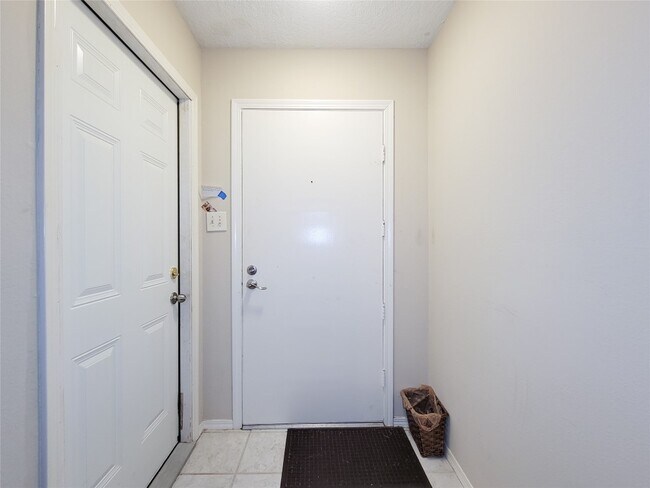 Foto del edificio - 412 Land Grant Dr