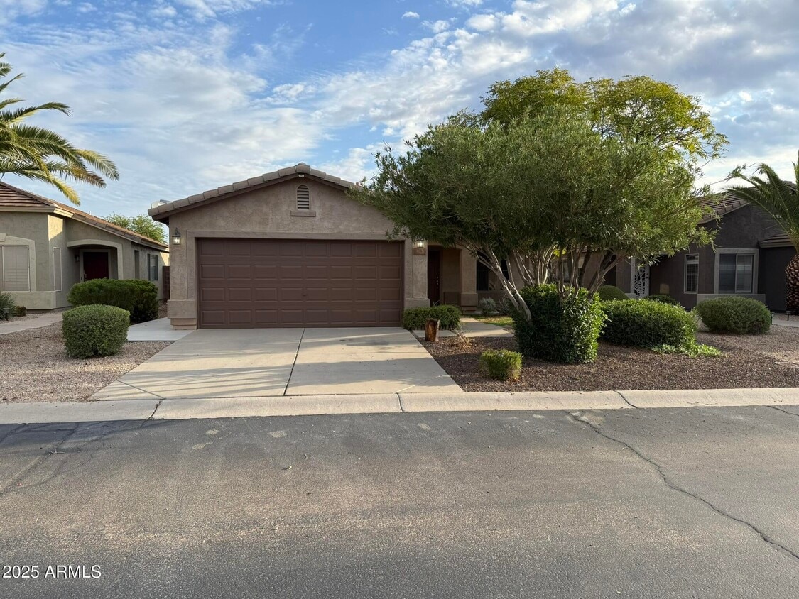 Primary Photo - 34 E Nolana Pl