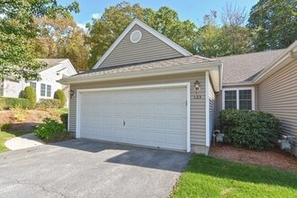 Building Photo - 123 Lordvale Blvd