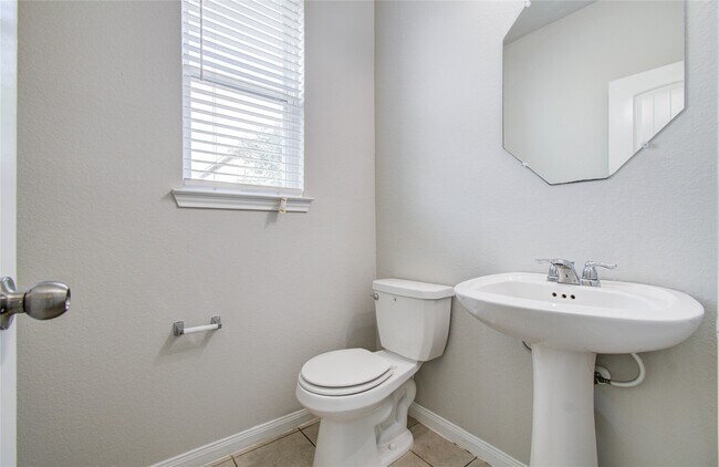 Building Photo - 24938 Pavarotti Pl