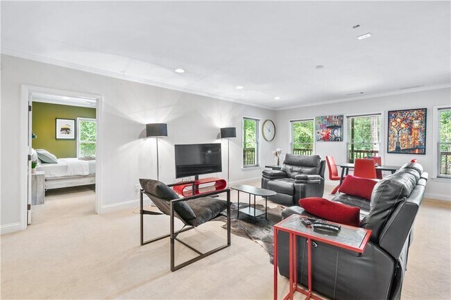 Foto del edificio - 4260 Beverly Ln NE