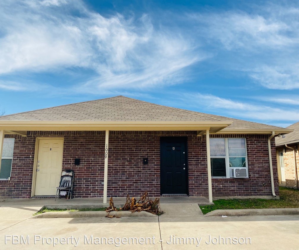Foto principal - 1009 SW Main St