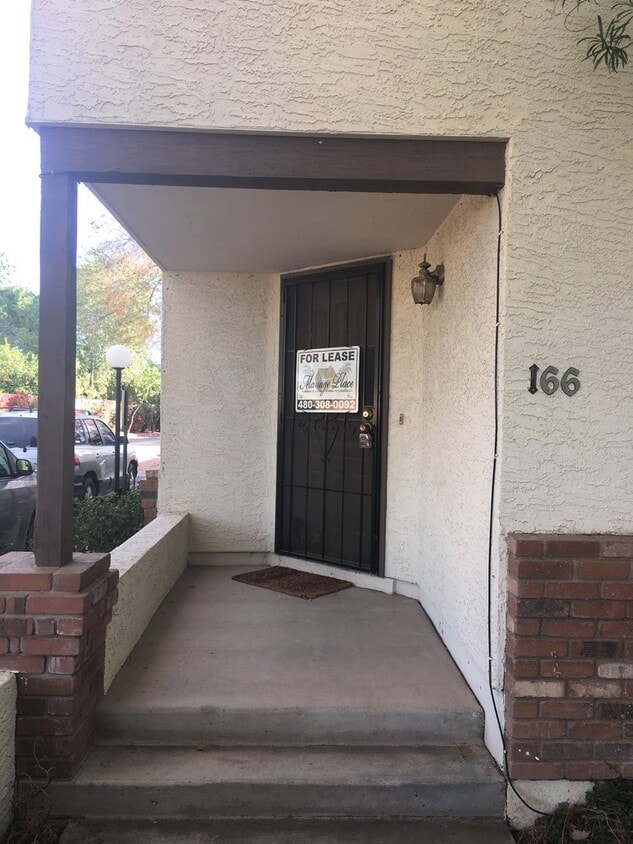 **EXCELLENT 3br/2.5ba/2carport TOWNHOUSE (GUADALUPE & GILBERT)** - **EXCELLENT 3br/2.5ba/2carport TOWNHOUSE (GUADALUPE & GILBERT)**