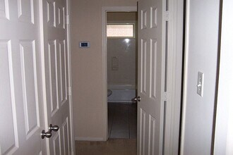 Building Photo - 3714 Rainterra Dr
