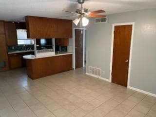 Foto del edificio - 7402 Southgate Ln