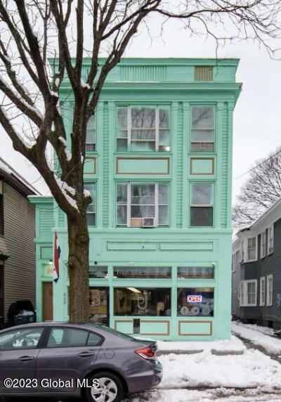 Primary Photo - 864 Madison Ave