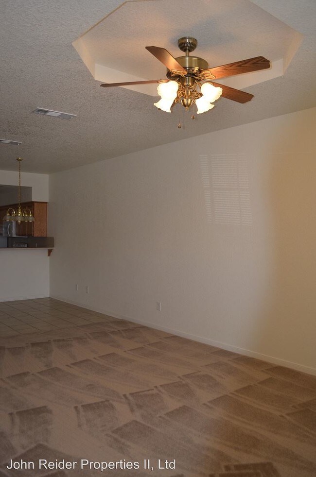 Building Photo - 914 Crymes Ln