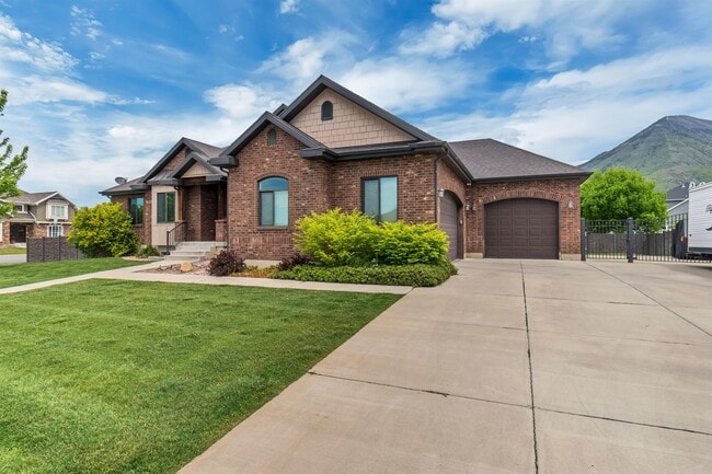 Building Photo - 151 S 650 E