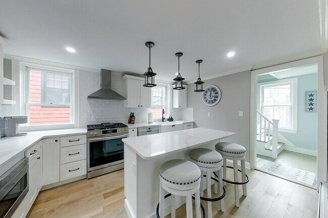 Building Photo - 30 Prospect Hill St