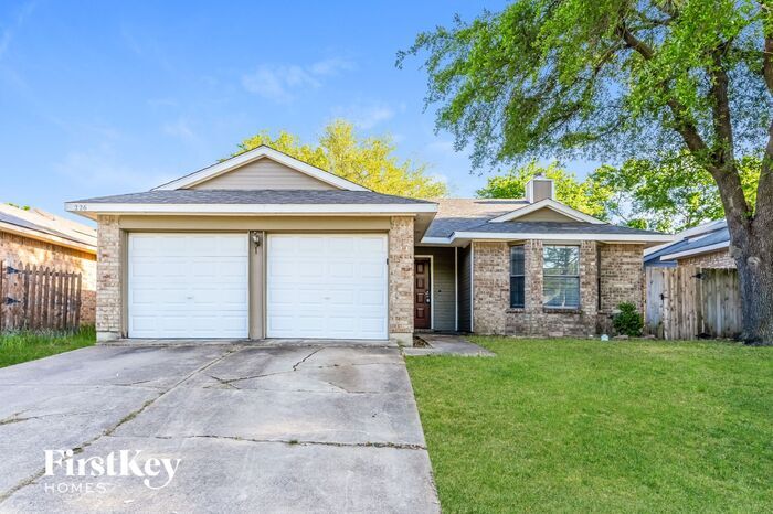 Foto principal - 226 Valley Spring Dr