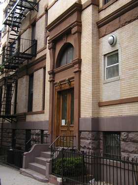 Alternative view of main entrance - 258 6th Ave