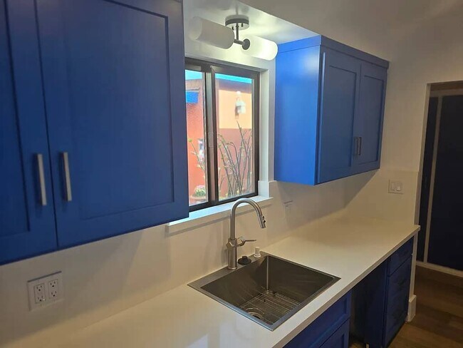 Foto del edificio - 517 N Francisca Ave