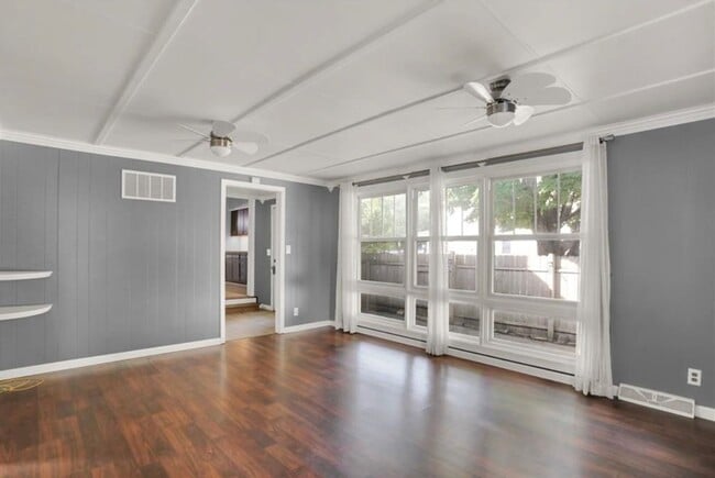 Photo - 1902 Thompson St Apartment