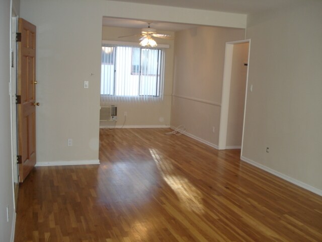 Building Photo - 1064 S Wooster St