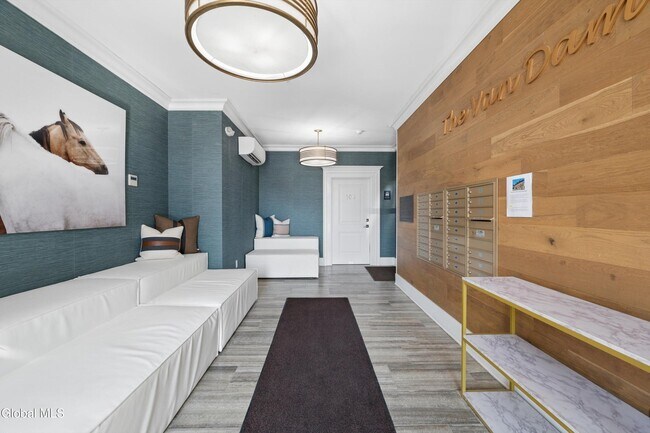 Building Photo - 77 Van Dam St