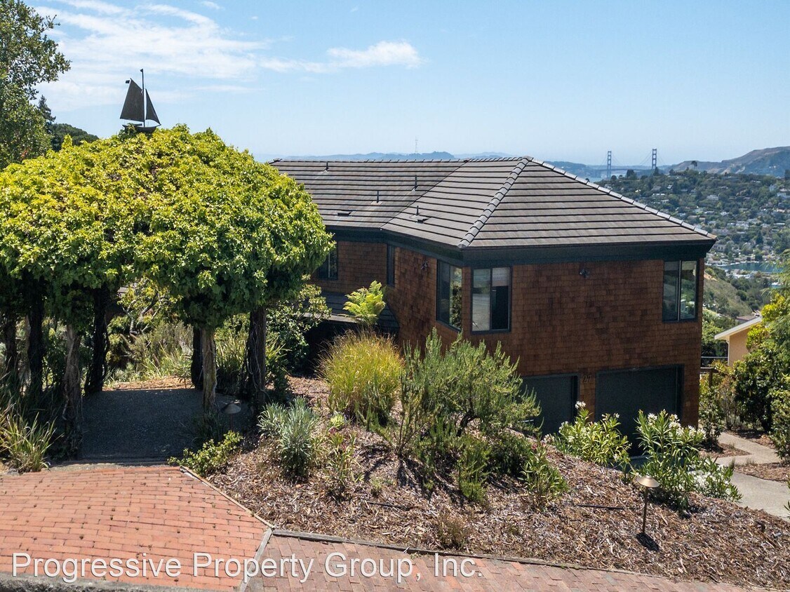 Foto principal - 4 br, 2.5 bath House - 27 Meadow Hill Drive