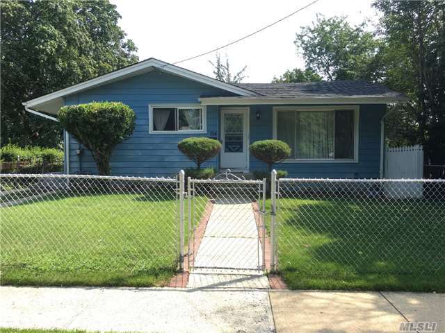 Primary Photo - 154 E Fulton Ave
