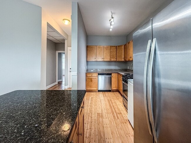 Photo - 120 Gladstone St Apartment