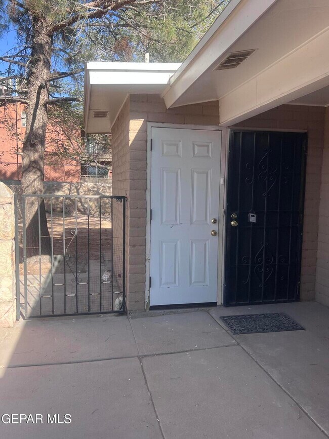 Foto del edificio - 11244 Wharf Cove Dr