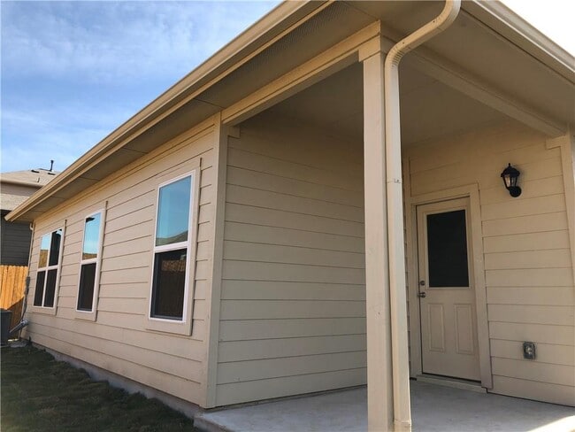 Building Photo - 7004 Ranchito Dr