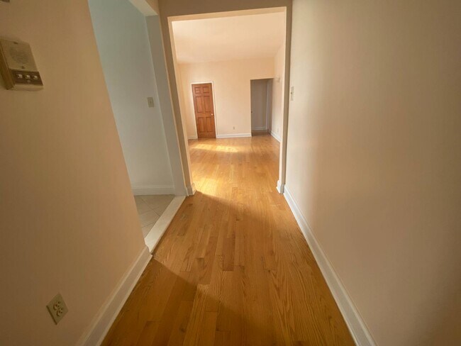 Foto del edificio - 8302 6th Ave