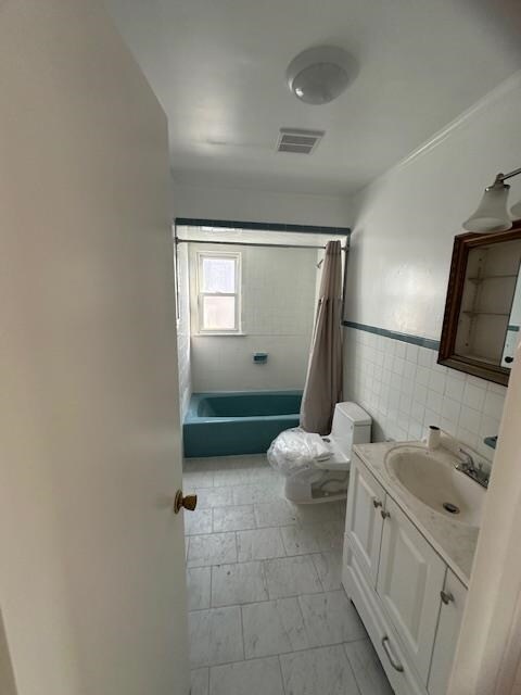 Foto del edificio - 158 W 18th St