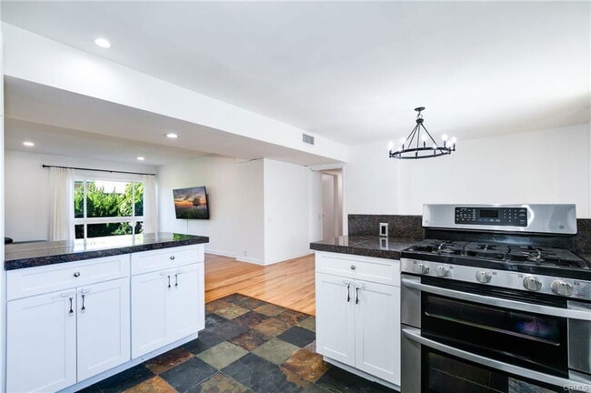 Foto del edificio - 3200 S Sepulveda Blvd