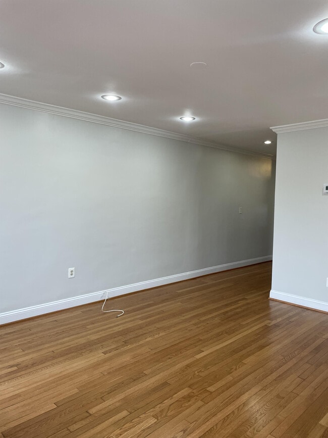 Photo - 123 test House