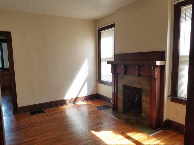 Foto del edificio - 1376 N 4th St