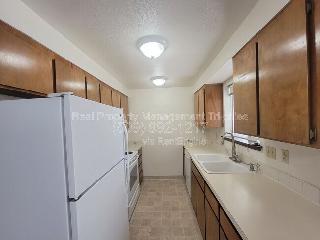 Foto del edificio - 8831 W Entiat Ave