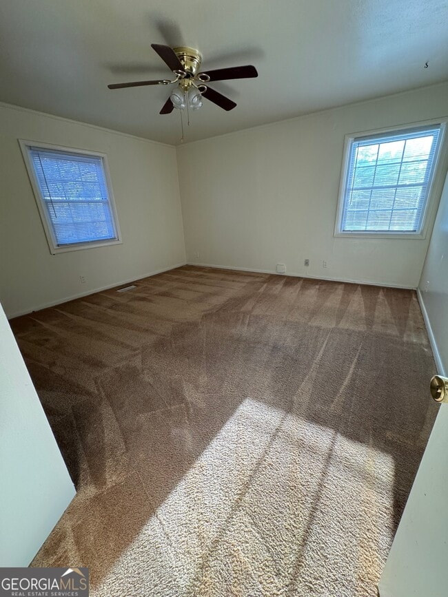 Building Photo - 140 Allenwood Rd SW