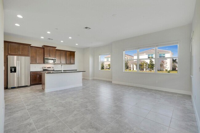 Building Photo - 14959 Redcove Pl