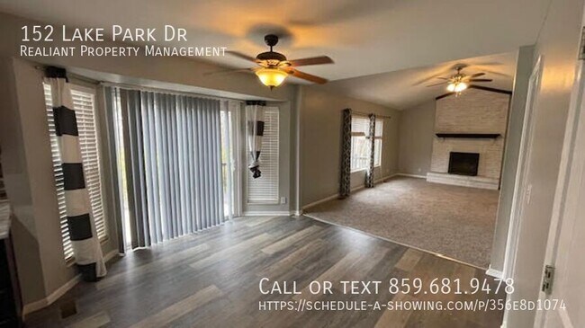 Foto del edificio - 152 Lake Park Dr