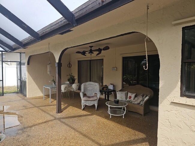 Foto del edificio - 251 SW 15th Dr