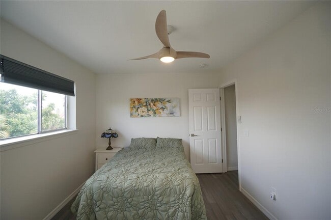 Foto del edificio - 6325 Newtown Cir