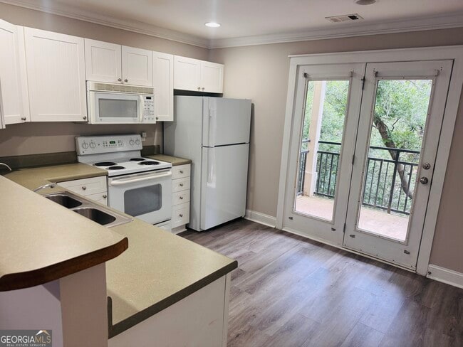 Foto del edificio - 490 S Barnett Shoals Rd