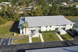 Building Photo - 8050 Memory Ln
