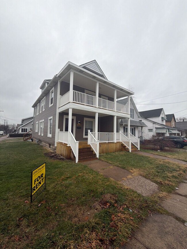 Building Photo - 362-64 W 29th St