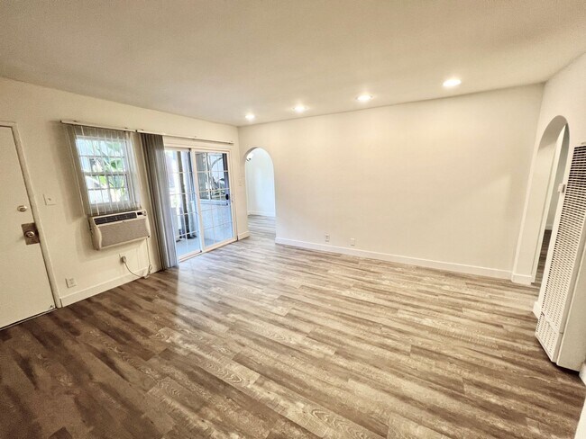 Foto del edificio - 3608 Keystone Av