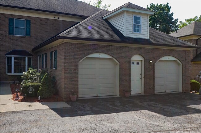Building Photo - 78 High Point Cir