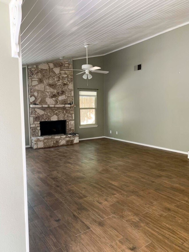 Building Photo - 2 br, 2 bath House - 4331 Putting Green