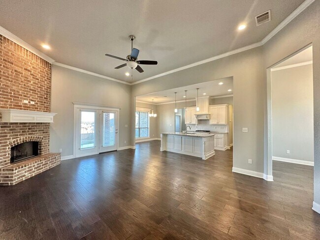 Foto del edificio - Stunning 3 Bed 2 Bath in South Tyler!