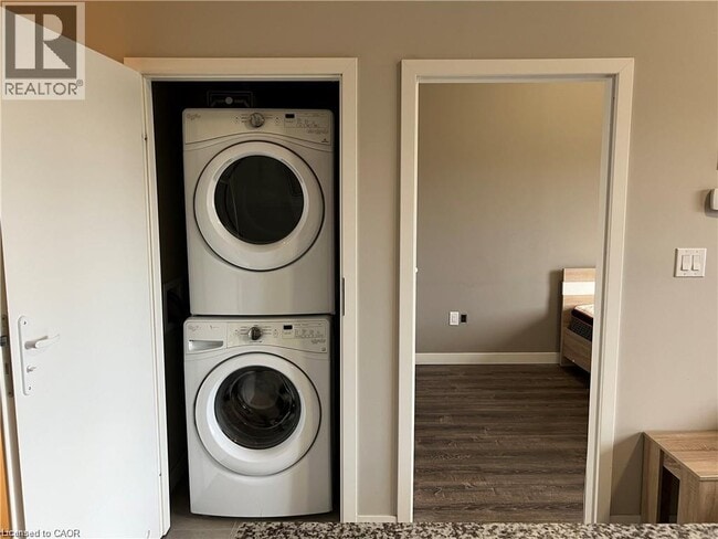 Building Photo - 280 Lester St