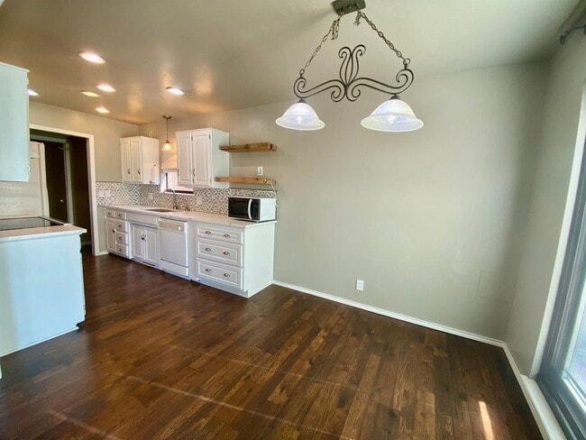 Building Photo - COMING SOON!!