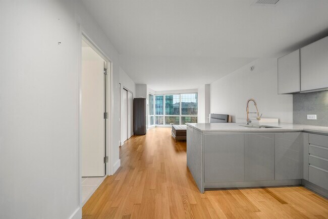 Foto del edificio - 77 Hudson St