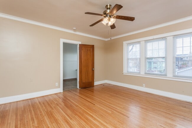 Living Area - Coolidge Apartments