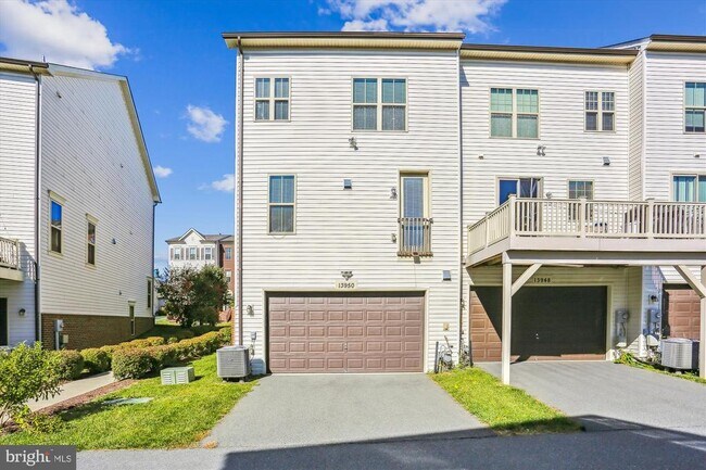 Foto del edificio - 13950 Estuary Dr