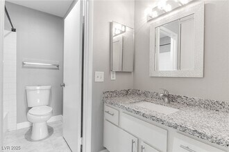 Building Photo - 4884 Nara Vista Way